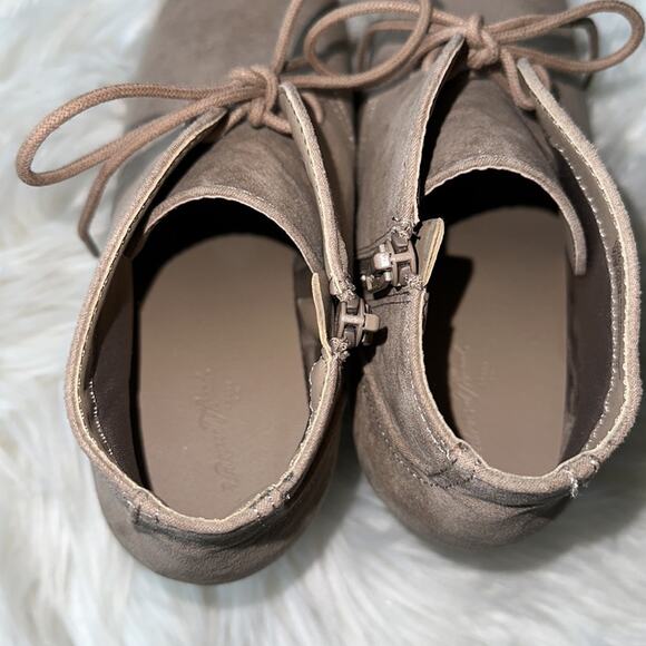 Universal Thread | Wedge Tan Ankle Booties Size 7.5W - Picture 3 of 8